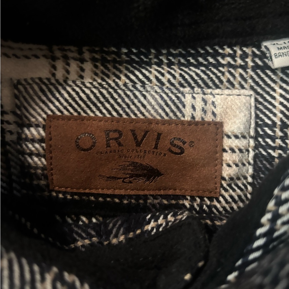 Orvis Black and White Checkered Men's Shirt - Picture 3 of 6